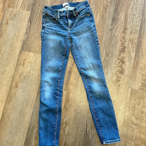 J. Crew Denim - Womens JCrew 8” Toothpick Jeans